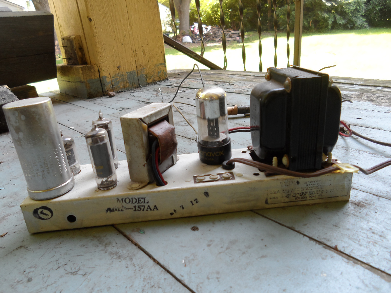 Vintage Magnavox 157AA Tube Amplifier