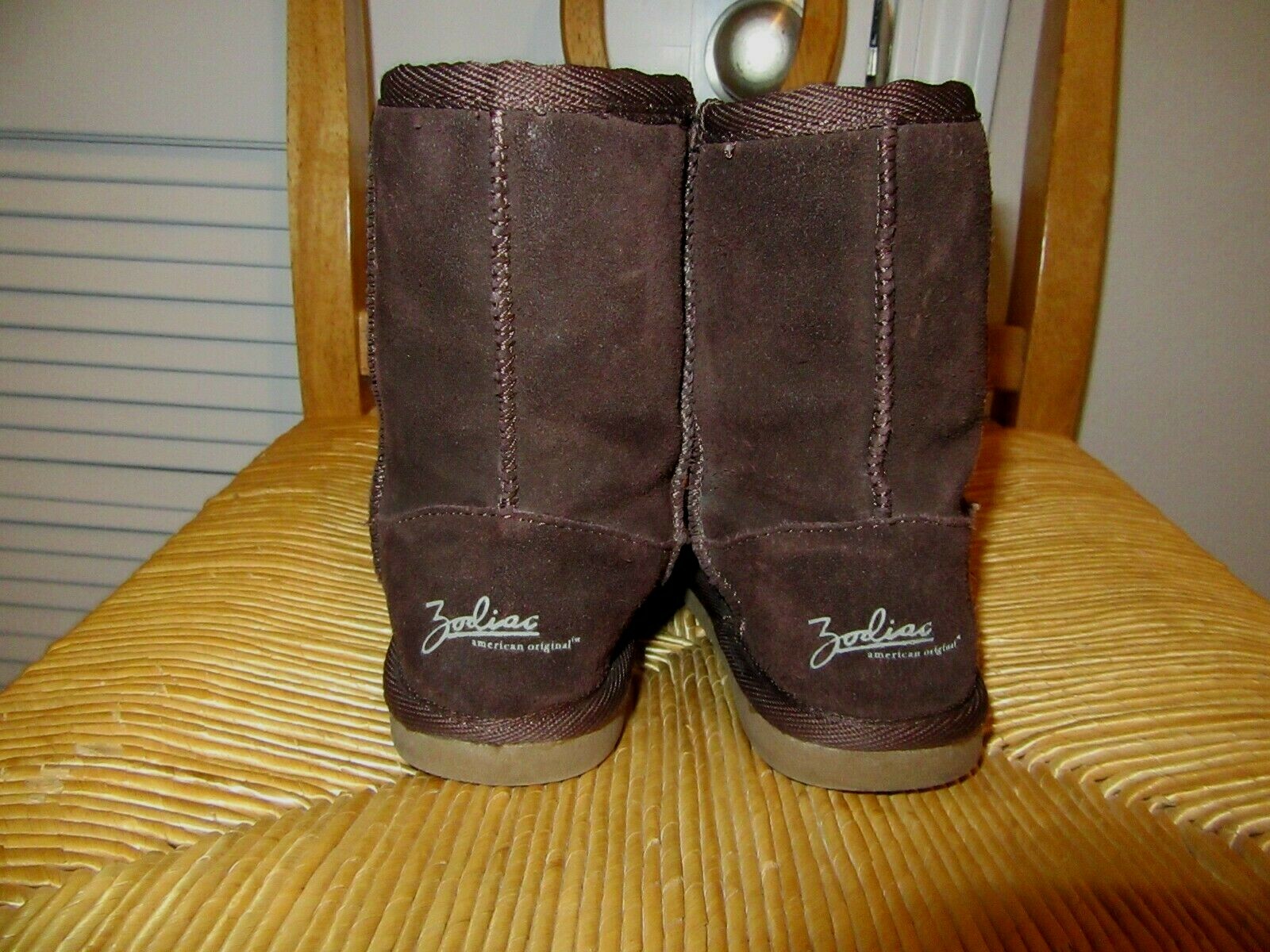 Zodiac toddler boots genuine Suede Leather fur lined size 9 M mid calf