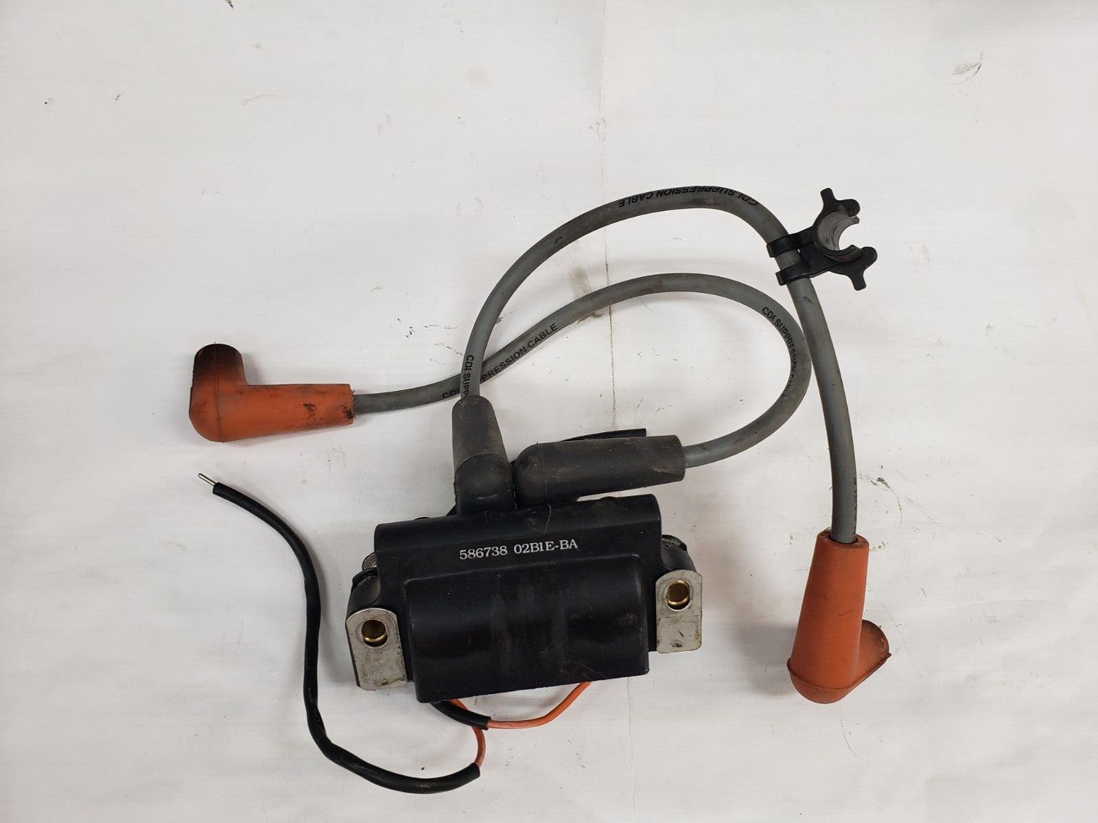 Evinrude 0586738, 0586743 Dual Coil Assy w/ Leads 115-175 HP