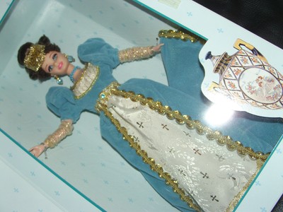 Barbie Doll French Lady Great Eras Collection w/ Clothes Dress  Stand Jewelry