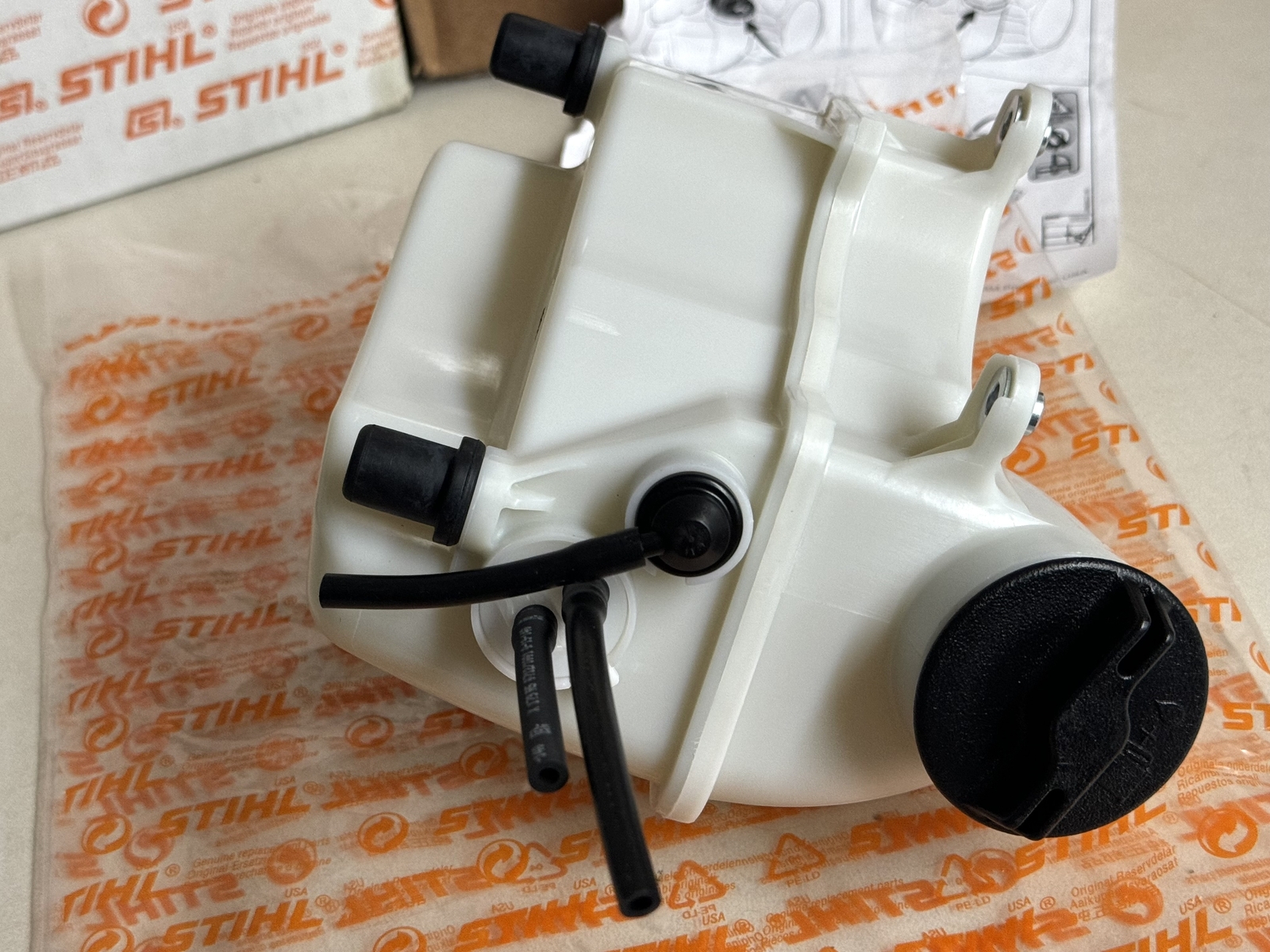 STIHL OEM FUEL TANK ASSEMBLY 4180 350 0419 FS90 FS110 KM90 HT131 BT130 AND MORE - Picture 2 of 4