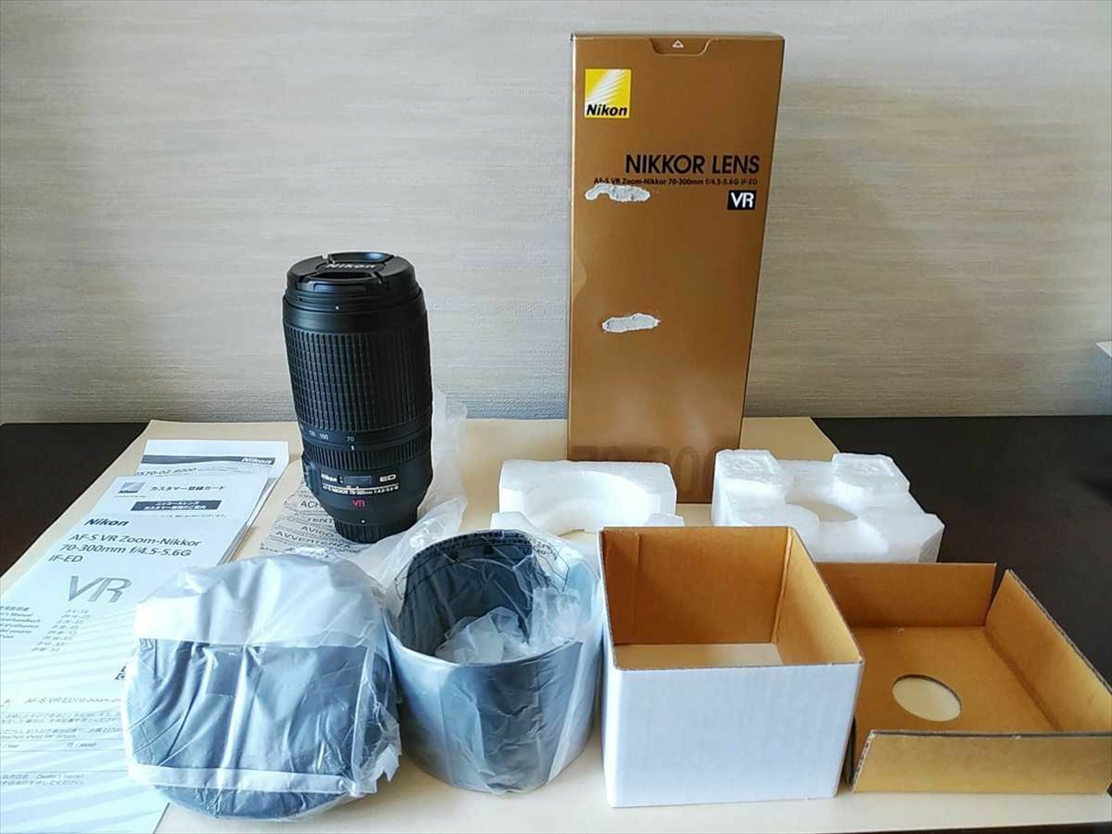 【美品】Nikon AF-S VR 70-300 4.5-5.6G IF-ED Amazon.com : Nikon 70-300mm f/4.5-5.6G ED IF AF-S VR Nikkor
