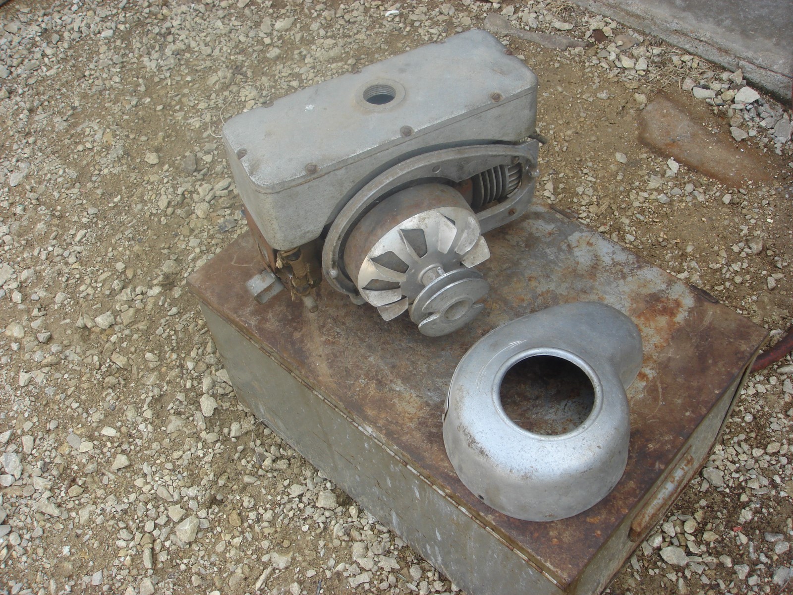 VINTAGE POWER PRODUCTS 1000 2 STROKE CYCLE  ENGINE MOTOR  GO CART MINI BIKE