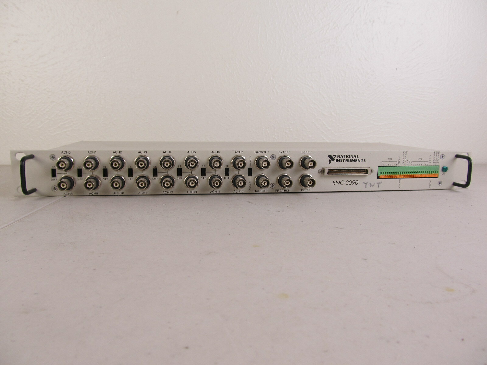 National Instruments BNC2090 RackMounted Terminal and Connector Block