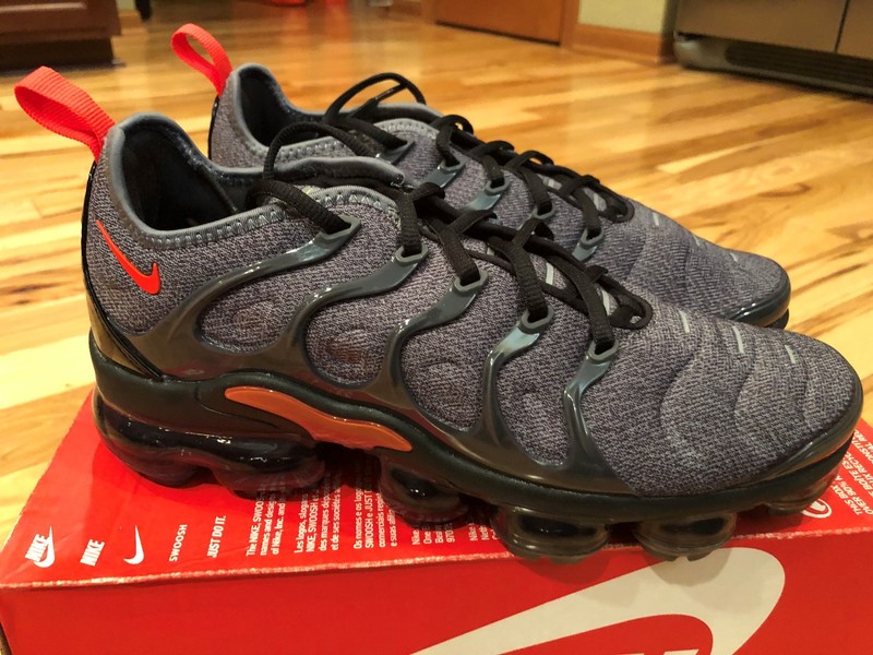 team orange vapormax