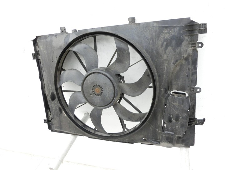 Mercedes W176 A200 12-15 1,6i 115KW Lüfter Ventilator f. Kühler Mercedes W176 A200 12-15 28.01.2015 A2465000093... Vorschau 5