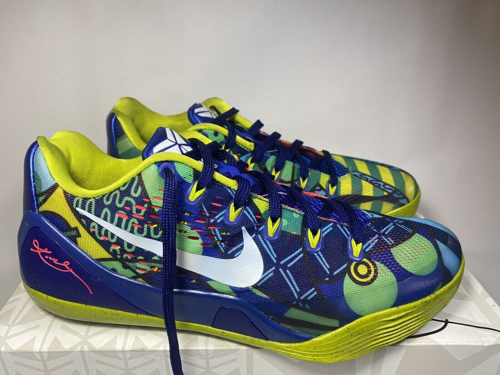 NIKE KOBE IX EM LOW BRAZIL GAME ROYAL Blue VENOM GREEN NIKE KOBE IX EM LOW BRAZIL GAME ROYAL Blue VENOM GREEN