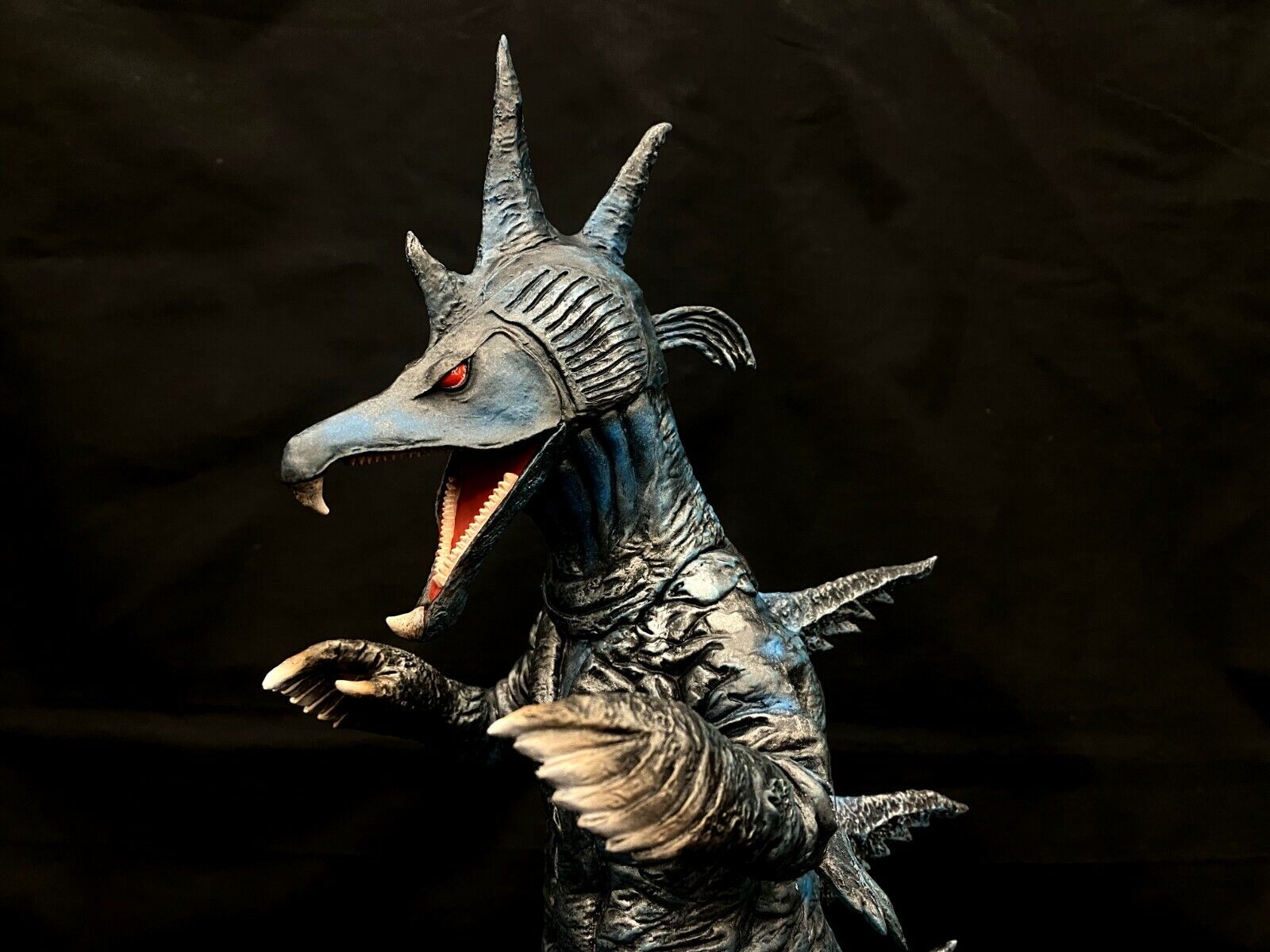 Ultraman Ace Kaiju Murichi II Art Statue 30 cm 巨大魚怪獣 Ultraman Ace Kaiju Murichi II Art Statue 30 cm 巨大魚怪獣