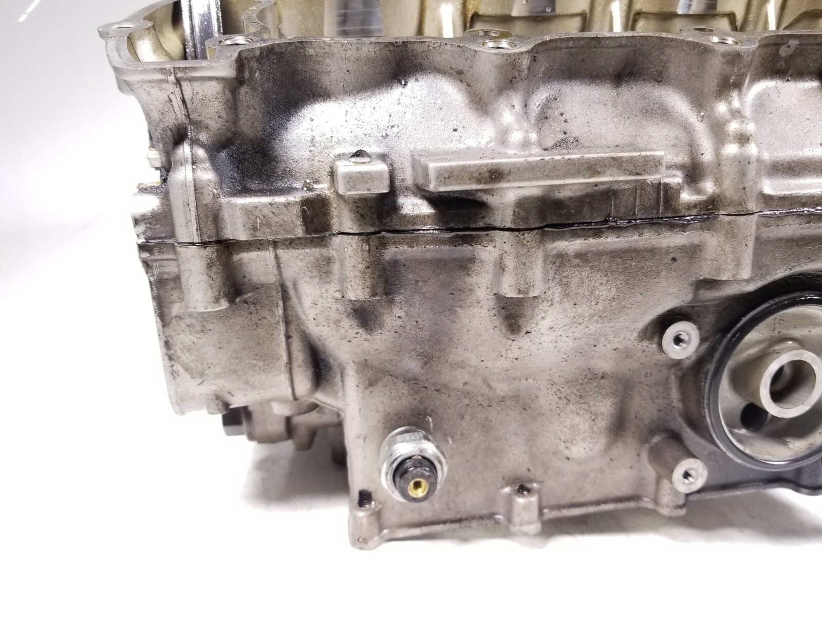 05 06 Kawasaki ZX6R ZX 636 Engine Motor Crankcase Block Free 05 06 Kawasaki ZX6R ZX 636 Engine Motor Crankcase Block Free