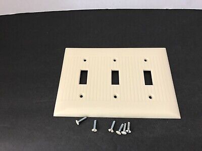 Vintage Sierra Ivory Single Toggle Light Switch Wall Plate Ribbed Bakelite New