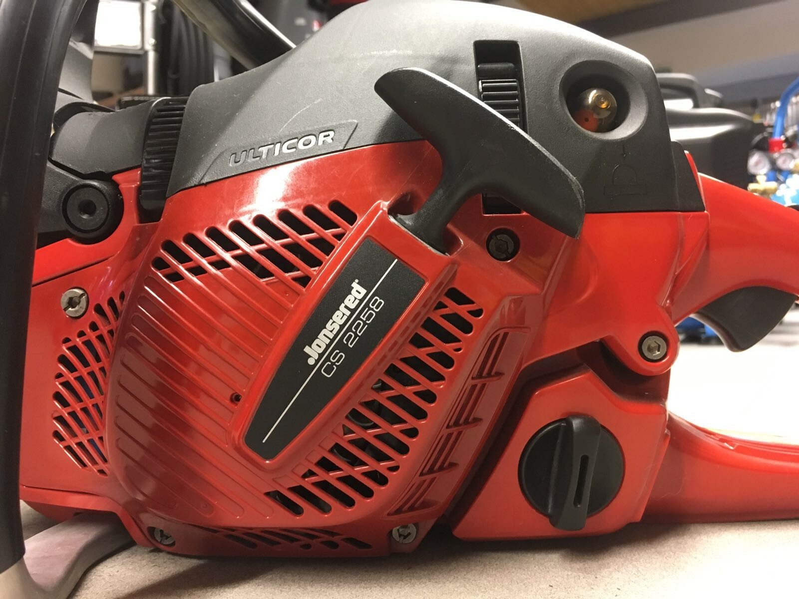 BRAND NEW JONSERED 2258 FIREWOOD CHAINSAWS 59.8 CC'S NO BAR & CHAIN PWRHEAD ONLY