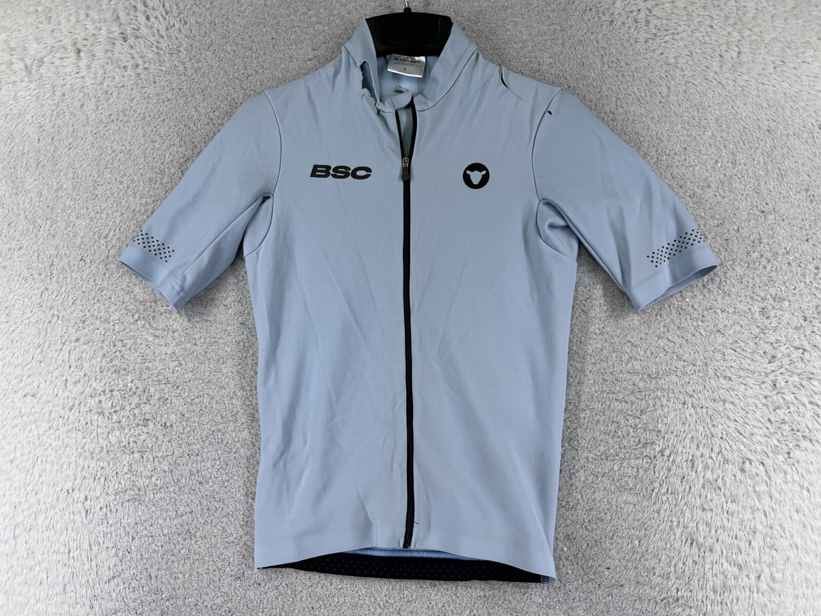 Black Sheep レディース サイクルジャージ 凛として咲く。Black Sheep Cyclingのフローレンスジャージ