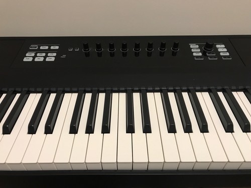 Native Instruments Komplete Kontrol S88 Keyboard Controller
