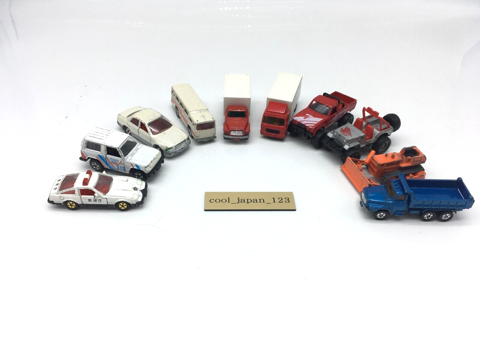 Tomica Tomy Car Lot . 1980s 1990s 10 total - Vintage Pocket Cars