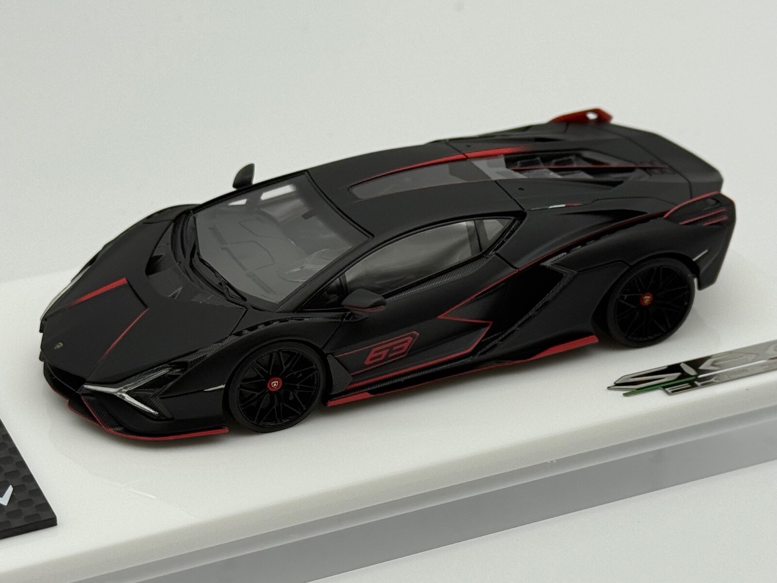 メイクアップ アイドロン 1/43 フェラーリ F40 ライトウェイト Ver
