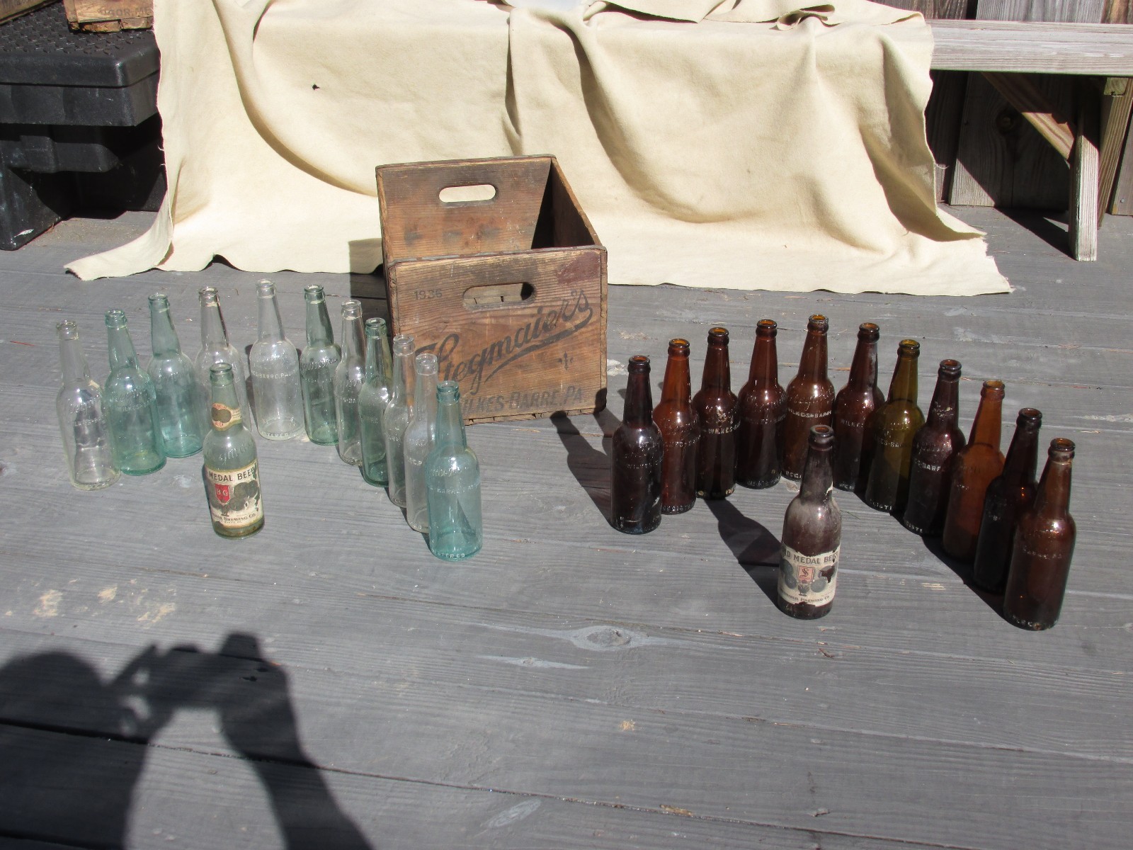 1936 STEGMAIER Wood Crate Wooden Box With 24 Original Embossed Glass Bottles