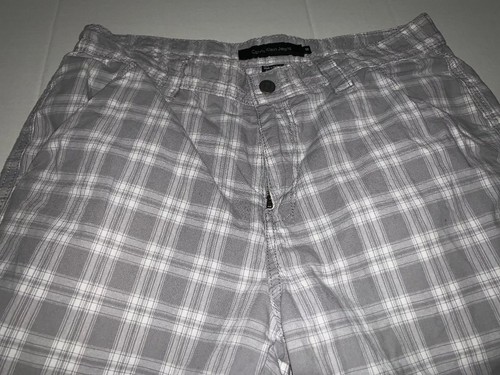 Preowned- Calvin Klein 13” Regular Fit Gray Pocket Plaid Short Mens (Size 32)