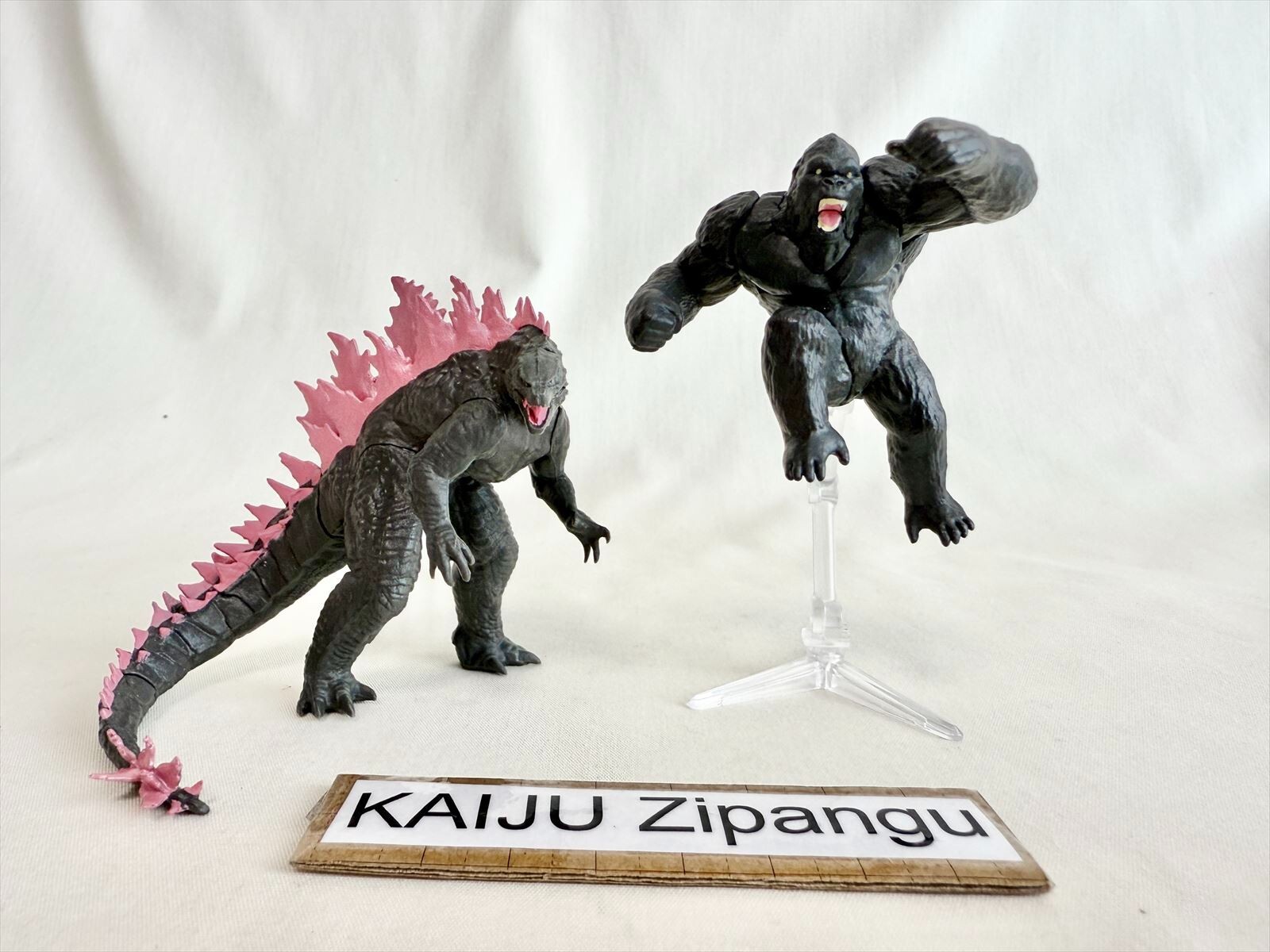 KAIJU COLORS 3体セット Bandai has announced a new Ultra Monster Series sub-brand