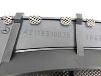 Mercedes S211 W211 E320 02-06 Luftdusche Luftdüse Mitte Mercedes S211 W211 E320 02-06 04.05.2005 A2118310036 gebraucht Vorschau 5