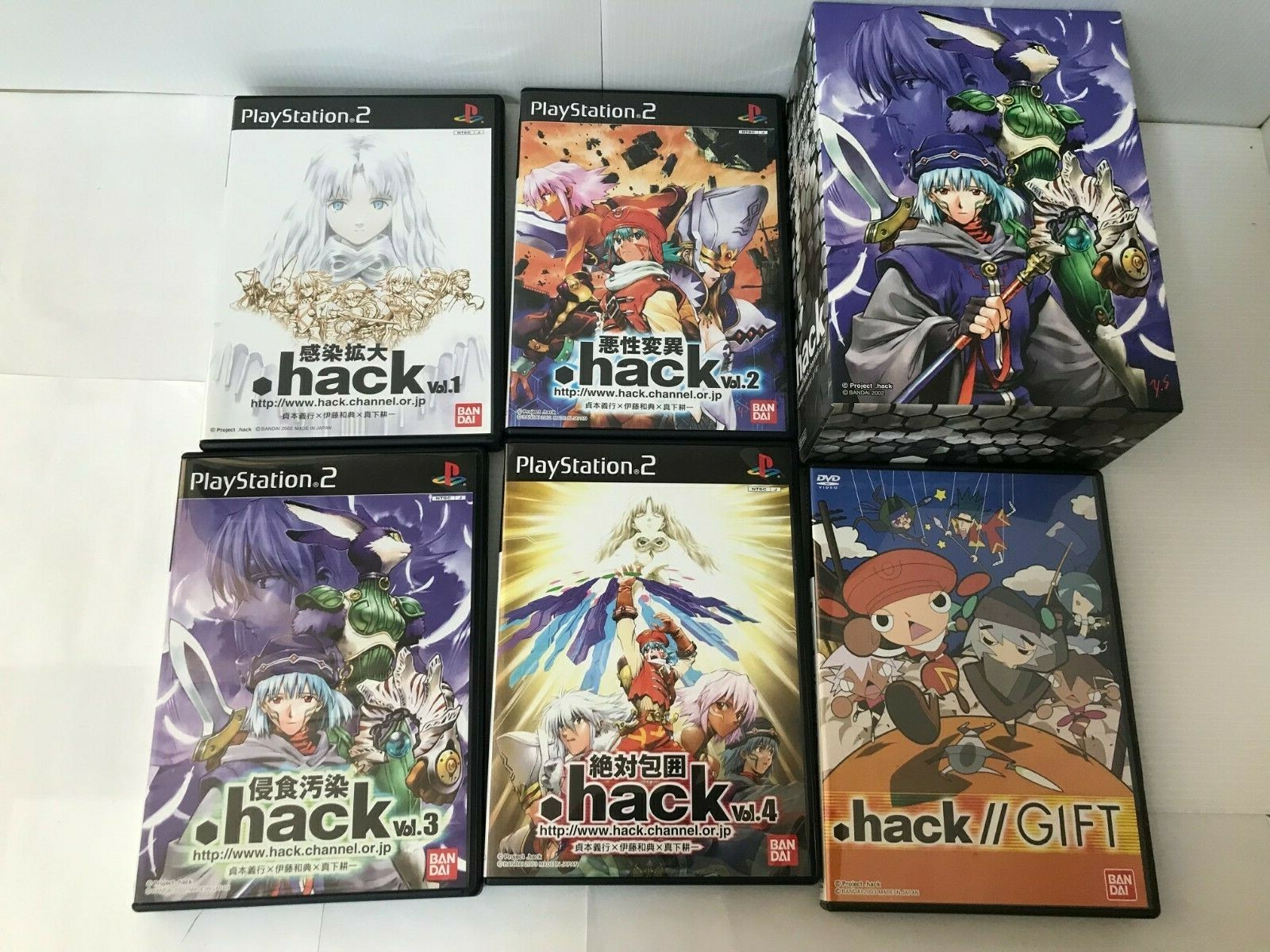 ZB623○PS2ソフト【 .hack// Vol.1～4 + GIFT + プレミアムDVD + 収納