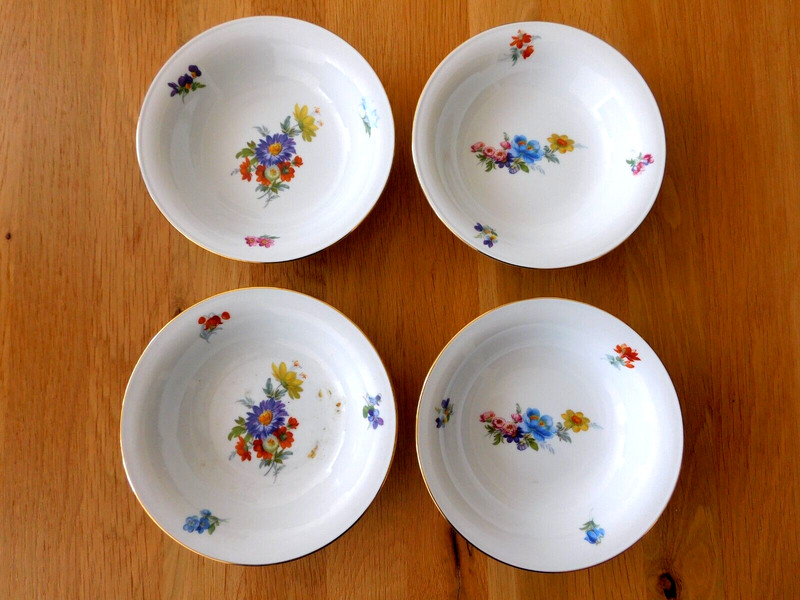 FÃ¼Rstenberg Porzellan Teller , Blumen  , Ca.  16 X 14 Cm