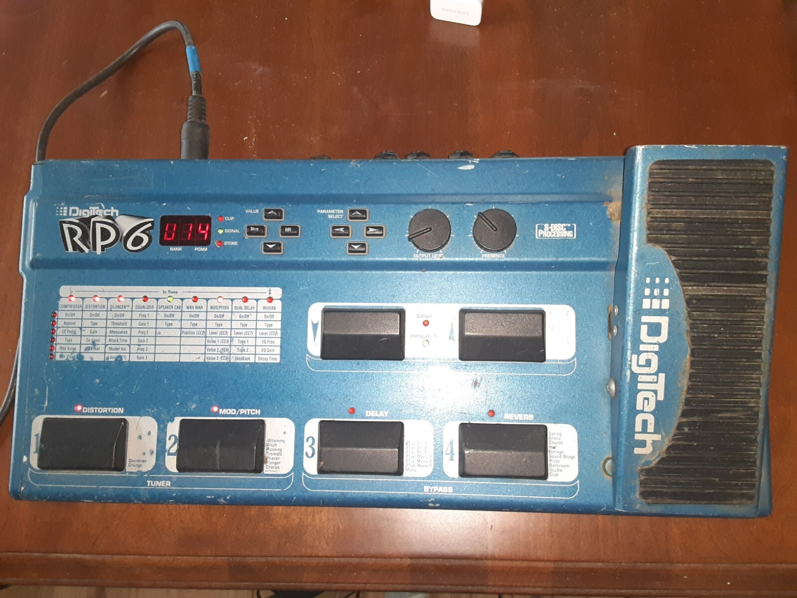 Digitech RP6 Guitar MultiEffects Pedal Used but not Used Up! Cord