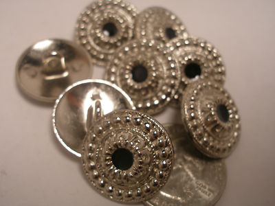 New lots silver metal buttons black center sizes 1 1/8, 7/8 13/16, 5/8 7/16, S36