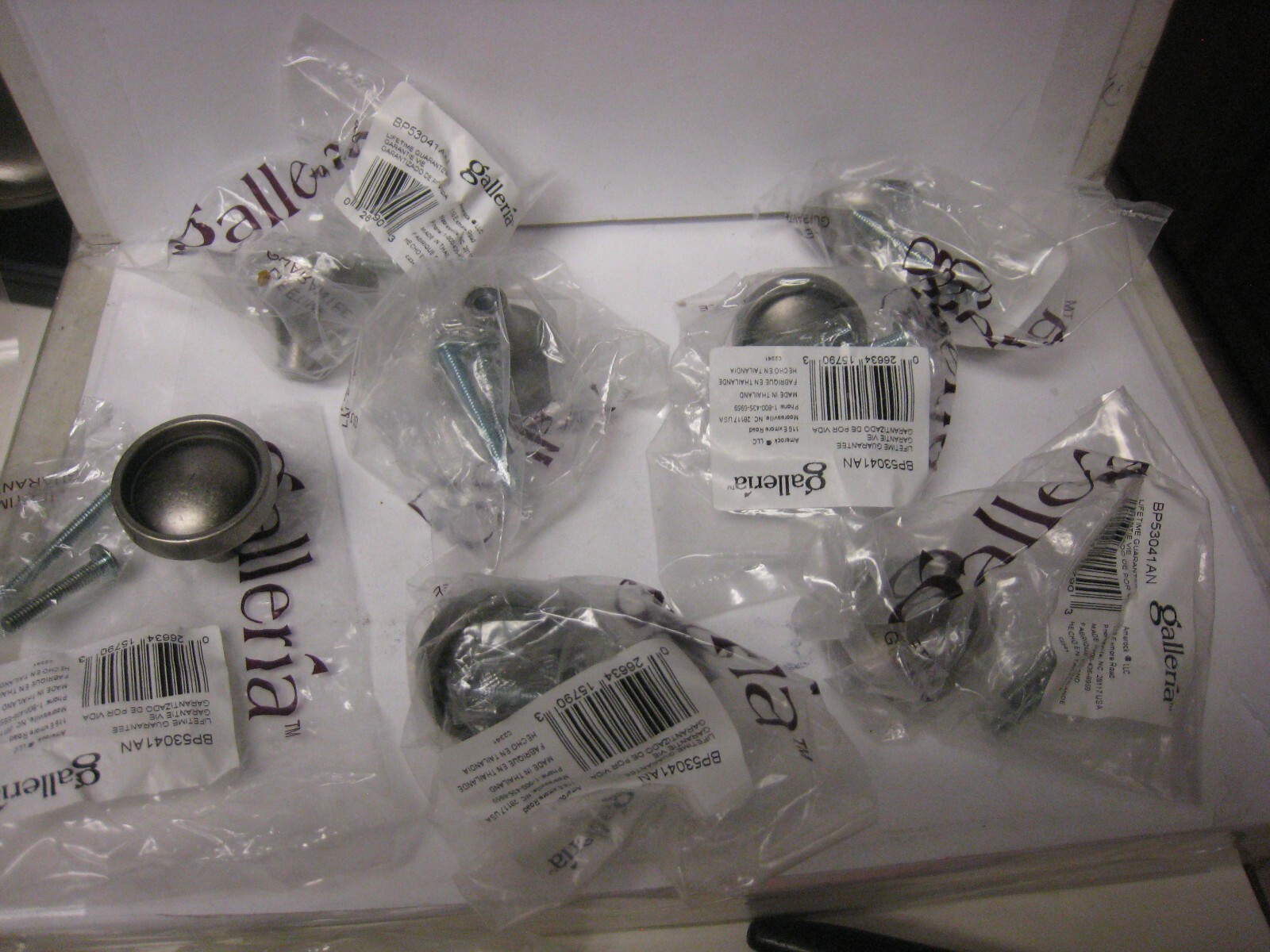 APOLLO ORANGE ver 展示品 Apollo Tile Antiek 3.94 in. x 3.94 in. Glossy Orange Ceramic