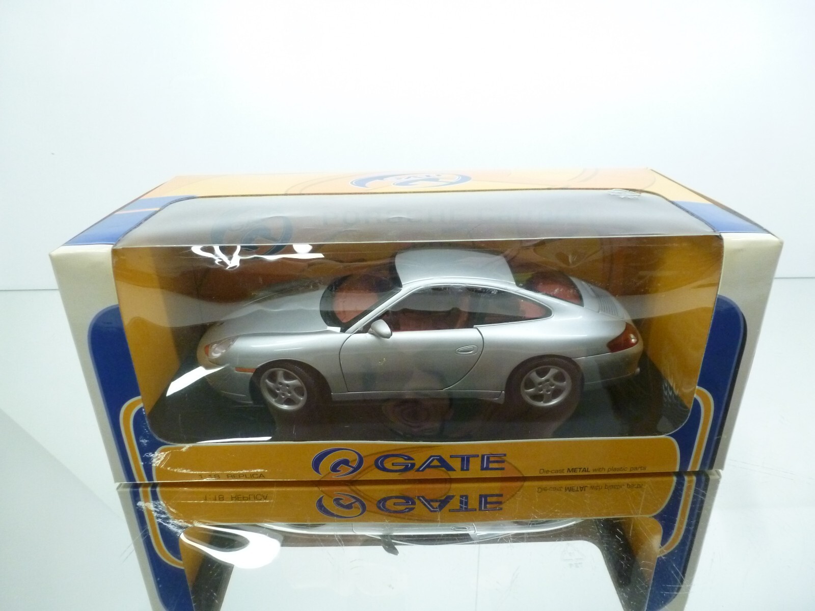 GATE 01042 PORSCHE 911 996 COUPE -RARE- SILVER MET. 1:18
