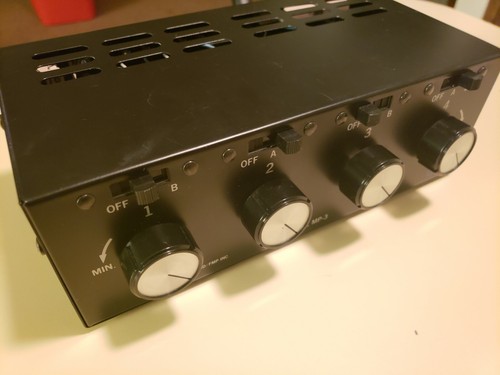 Russound MP-3 Speaker Selector Volume 2 Inputs 4 Outputs Control System GREAT