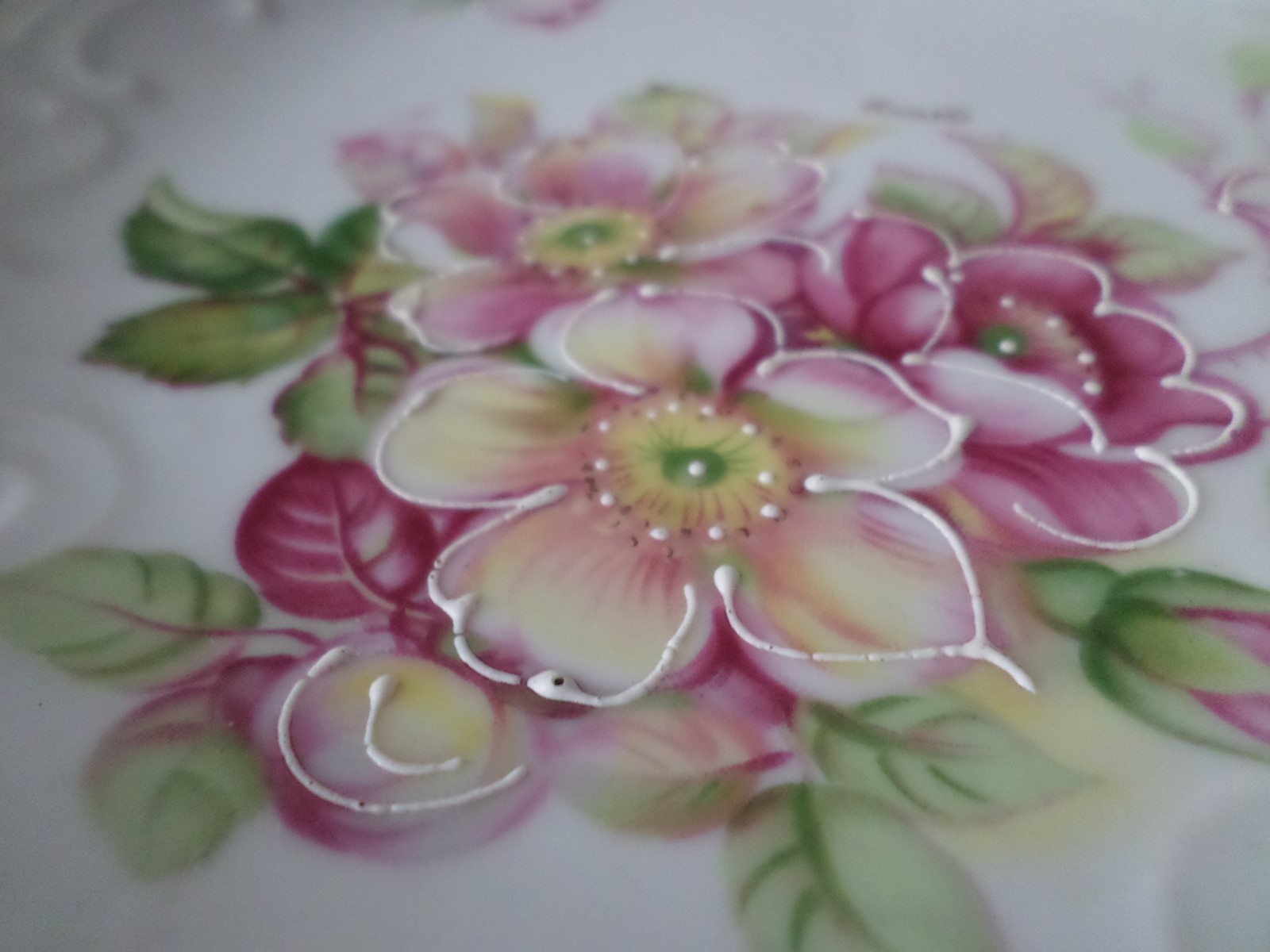 VINTAGE DRESDEN FLOWER PLATE