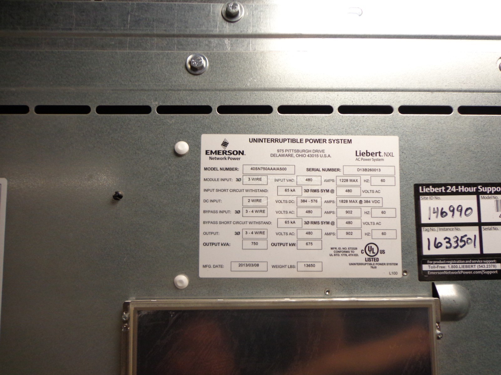 Liebert Emerson 750 KVA NXL UPS 2013 w/ 5 battery cabinets & MBS - 2 Available