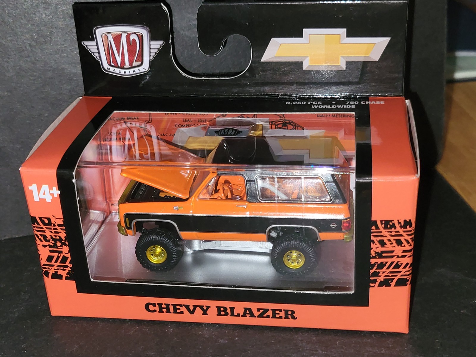 M2 1974 シボレー　K5 BLAZER 4X4 (チェイスカー) M2 MACHINES 2025 CHASE 1974 CHEVROLET K5 BLAZER 4X4 | eBay