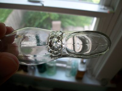 SMALL FIGURAL HAND BLOWN WOMAN'S SHOE PERFUME BOTTLE HAND BLOWN 1890S