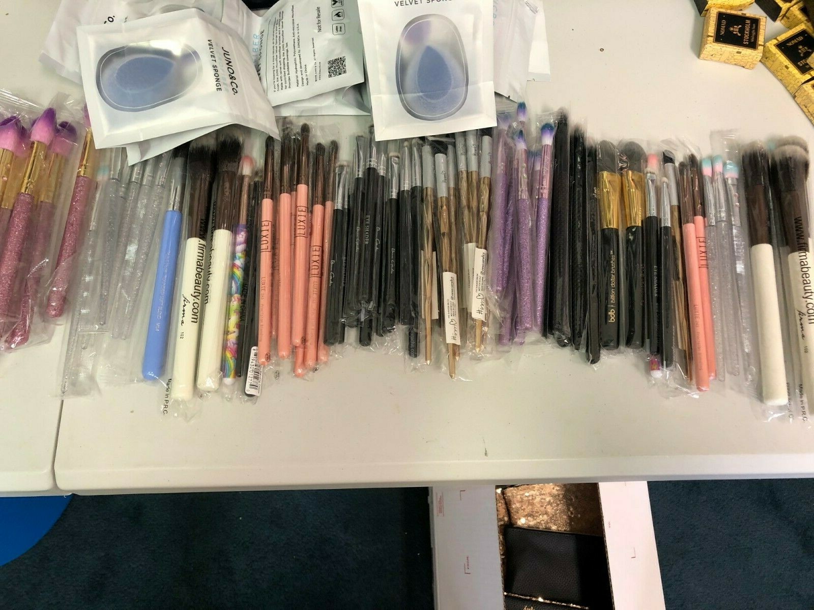 Lot of 150 Assorted Make Up Brushes and Blenders Luxie, Farah, Juno