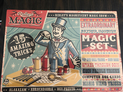 #CS-RD WILD & WOLF RIDLEY'S MAGIC SHOW - 15 AMAZING TRICKS in COLORFUL RETRO BOX