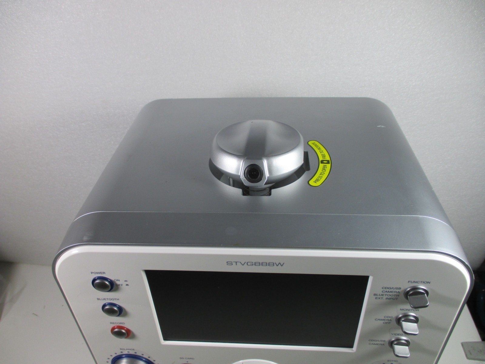 Singing Machine Classic STVG888W Karaoke System Bluetooth 7 inch display NO MIcs