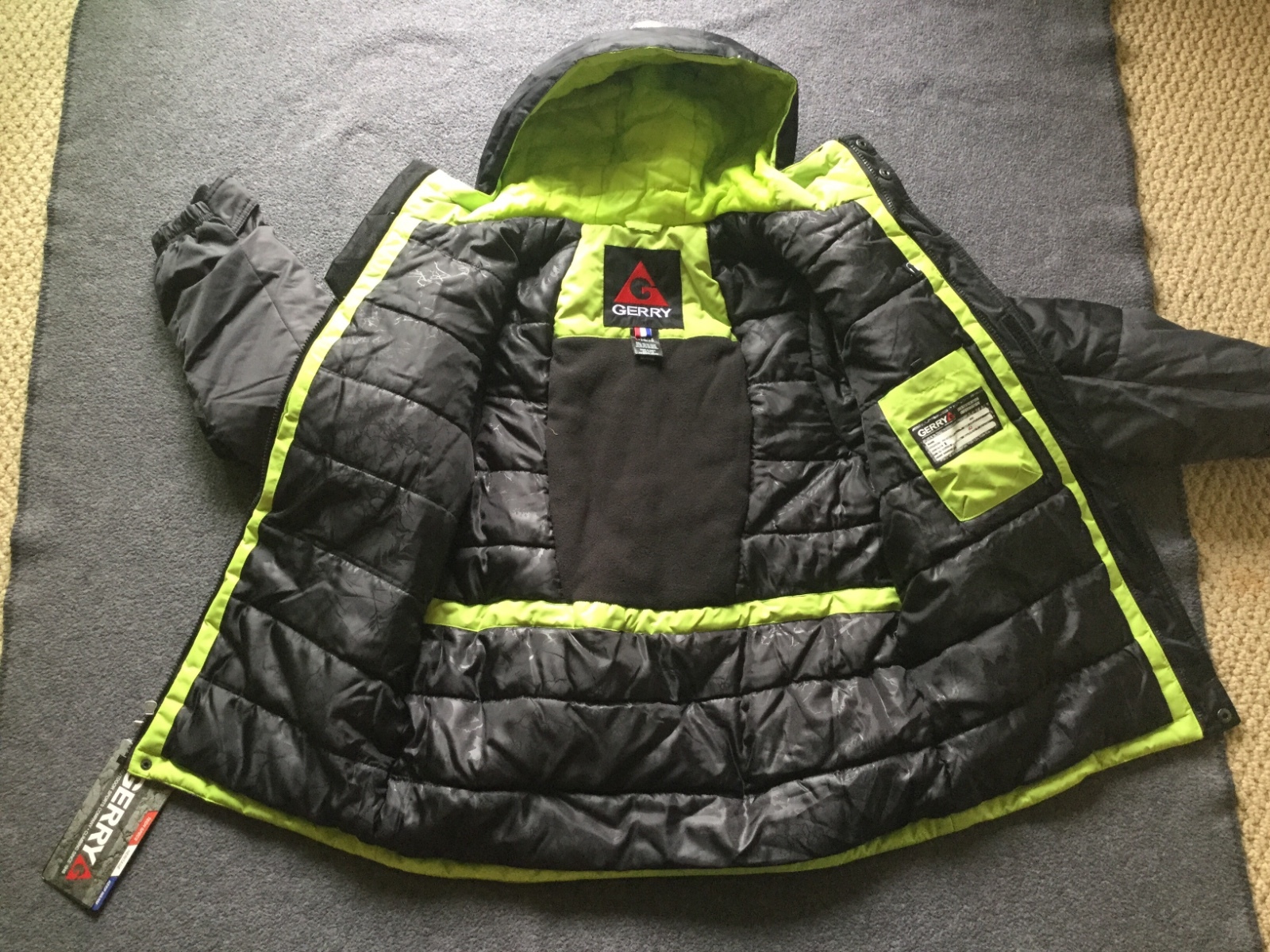 Gerry Boys' Superpipe II Insulated Jacket (JG5207), Slate Grey/Green Lining. L.