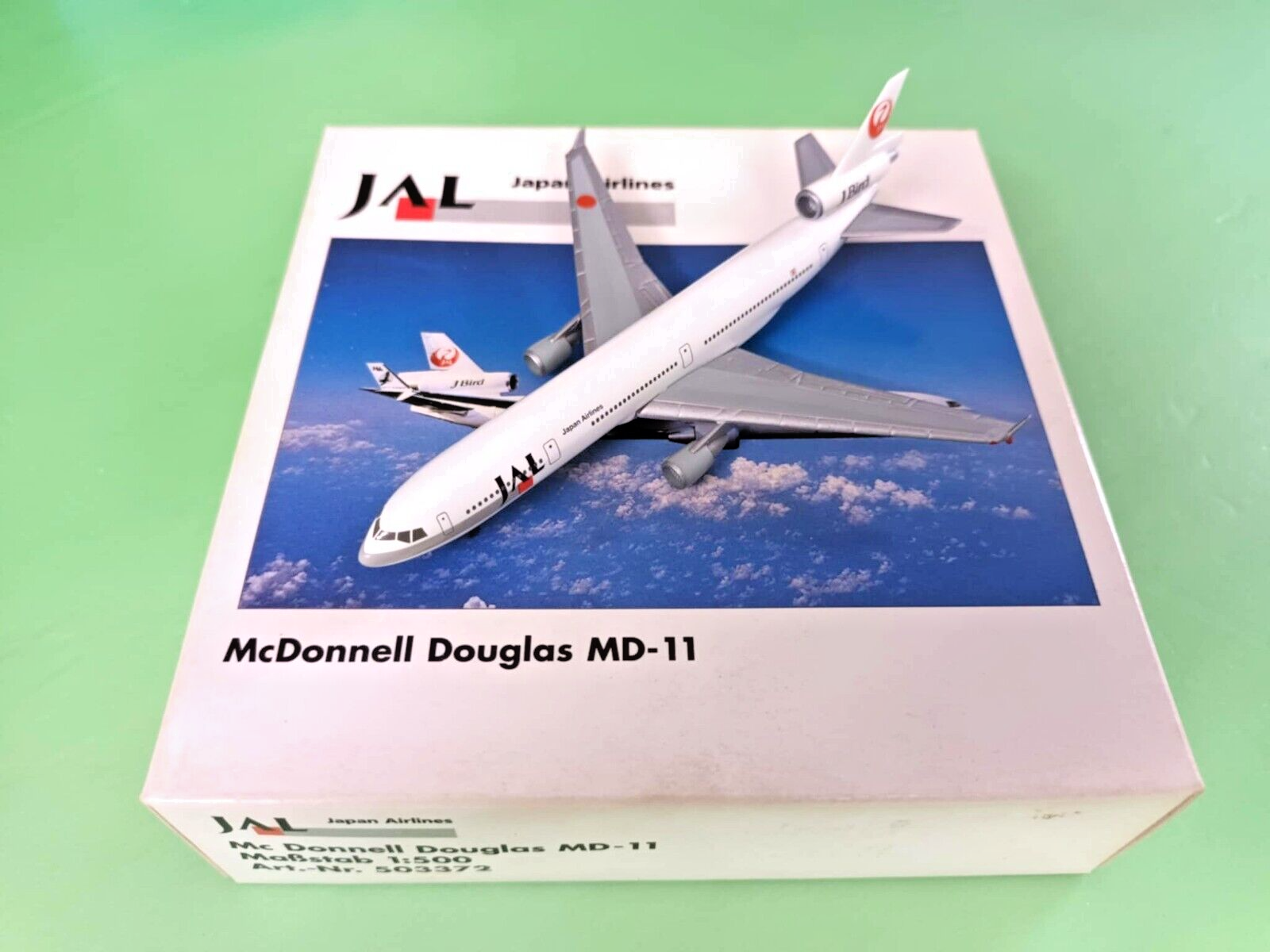 航空機・ヘリコプター AIRBUS350-1000 F-WMIL herpa 531047 1:500 Herpa Wings A350-1000 エアバス社 ハウスカラー 試作1号機 F