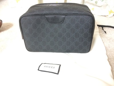 gucci wash bag mens