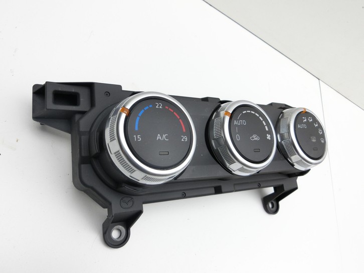 Mazda CX-3 DK 15-21 Bedienteil Bedienelement Heizung Klimabedienteil  - Bild 2