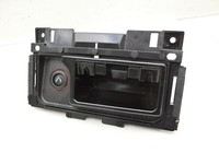 Audi A6 4G C7 11-14 Aschenbecher Ascher mit Zigarettenanzünder Audi A6 4G C7 11-14 20.04.2012 4G0857951A... Vorschau 4