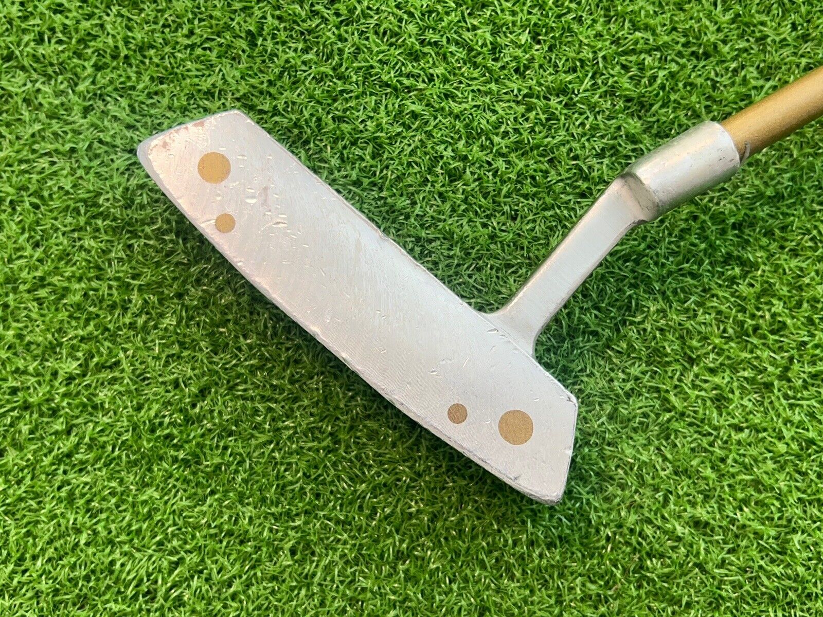 GOLFSMITH MILLED BRASS ALLOY PUTTER Right Handed Graphite GOLFSMITH MILLED BRASS ALLOY PUTTER Right Handed Graphite