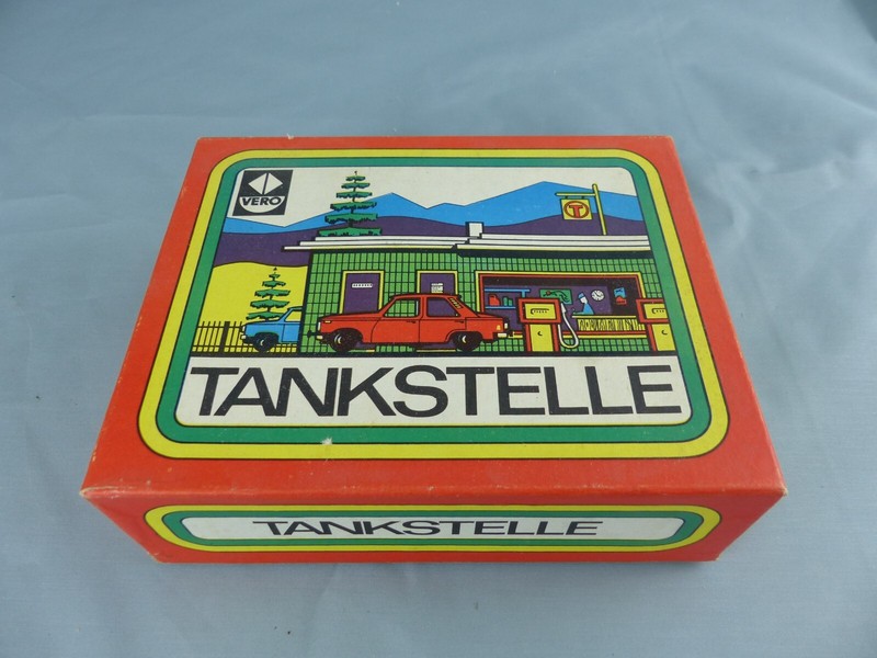 Maquette Vero Ho Tankstelle Station Essence Service , Complet + Voitures Train