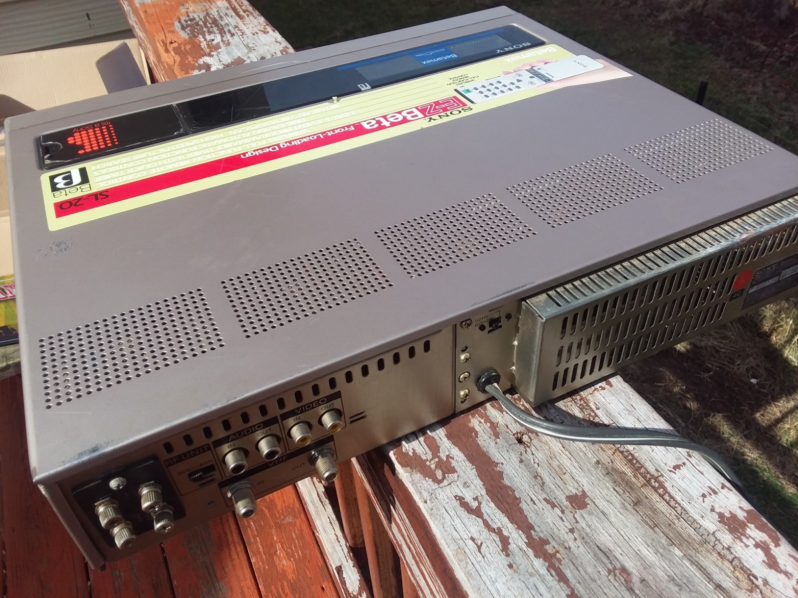 Sony Beta SL-20 Betamax vintage VCR Japan Untested parts or repair only