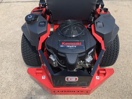 GRAVELY 48” ZT HD ZERO TURN LAWN MOWER WITH MULCH KIT