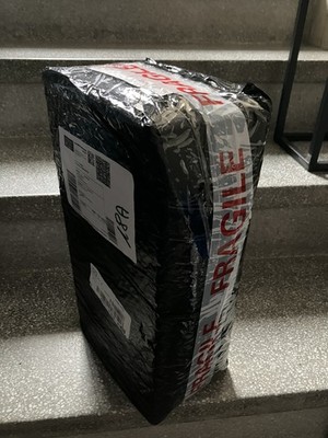Foto dell'oggetto di un acquirente verificato