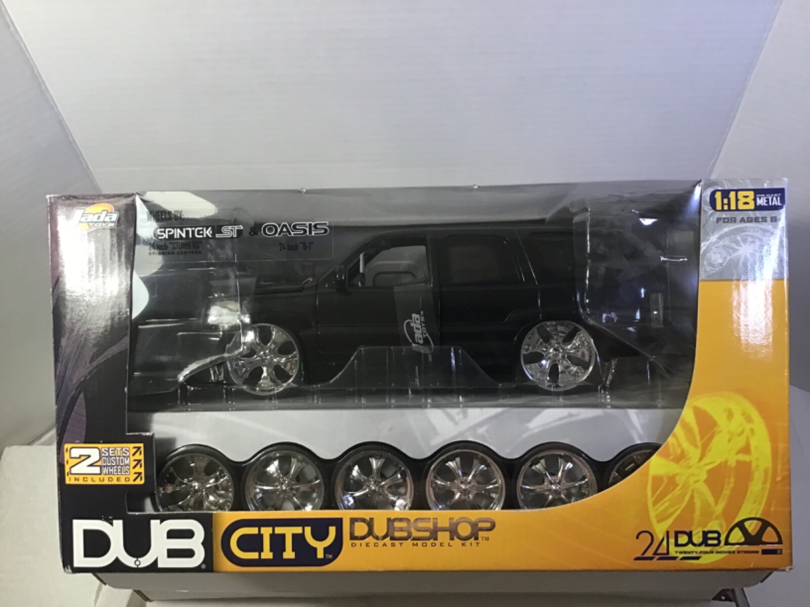 1/18 Jada Dub City Diecast Model Kit Black 2002 Escalade
