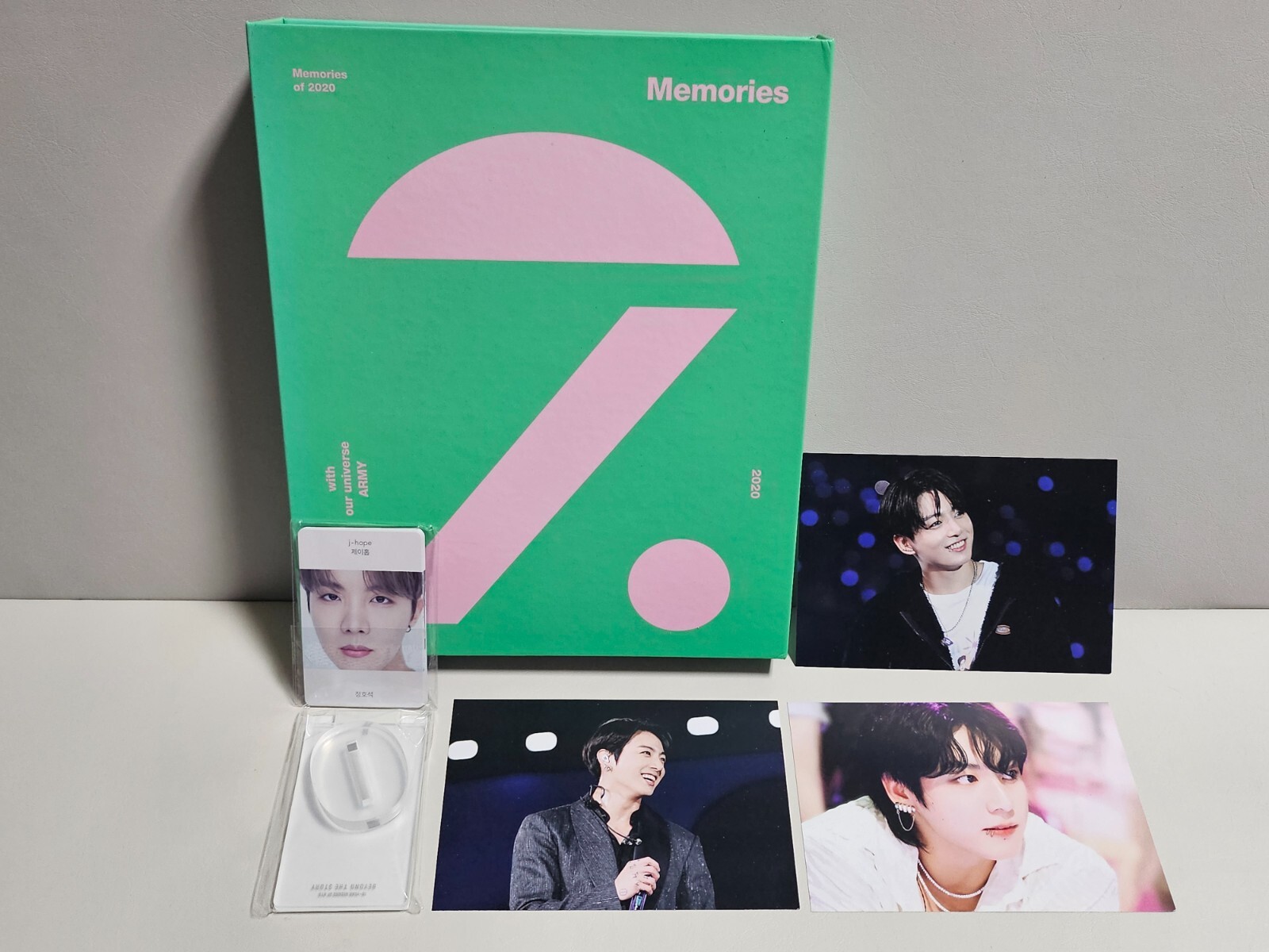 BTS　Memories　2020　DVD BANGTAN BTS MEMORIES OF 2020 DVD - Amazon.com Music