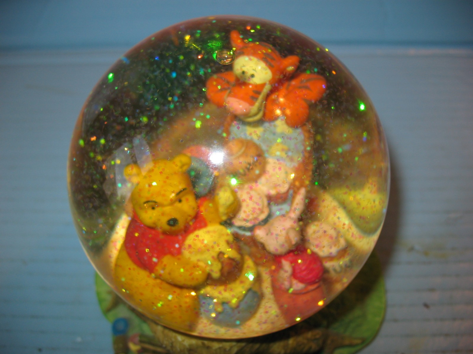 Disney's Winnie The Pooh & Friends Musical Water Globe
